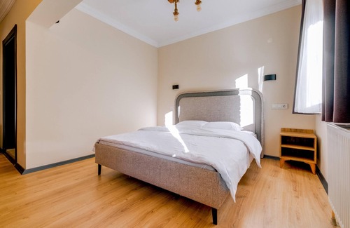 Tosya House | Dreamy Lake and Mountain View Hotel in Dipsiz Lake