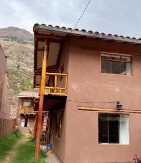 Pisac Cabin | Dreamy Mountain View Home for Rent