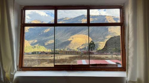 Pisac Cabin | Dreamy Mountain View Home for Rent