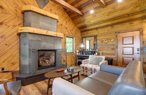 Penrose House | Dreamy Penrose Cabin with Panoramic Mountain Views