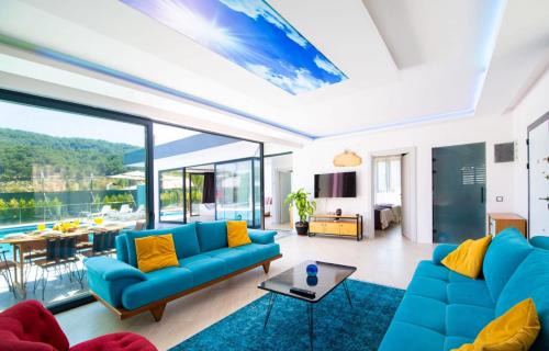 Sarıbelen Villa | Dreamy Villa with Private Pool and Jacuzzi in Kas