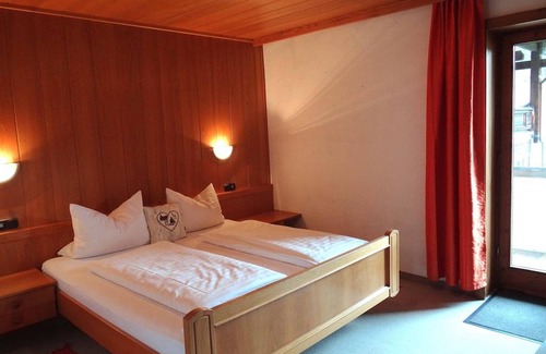 Hinterstein Cottage | Dreibettzimmer - Pension Waidmannsheil