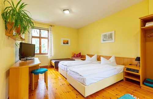 Cottbus Cottage | Dreibettzimmer mit Etagenbad - Jugendgästehaus