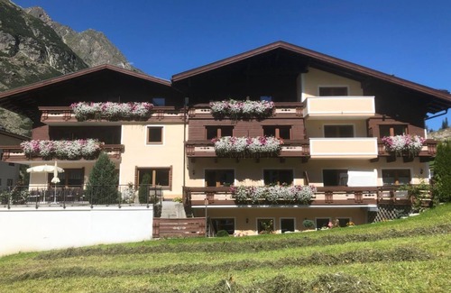 Mandarfen House | Dreibettzimmer Rifflsee - Hotel Garni Rifflsee