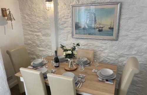 Brixham House | Drift Cottage - Fisherman's Cottage Brixham harbour