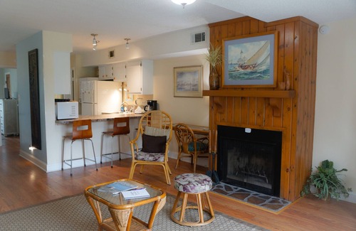 Ocean Ridge Condo | Drifting to Driftwood- Wyndam Resort Condo on Golf Course! New 75" TV!