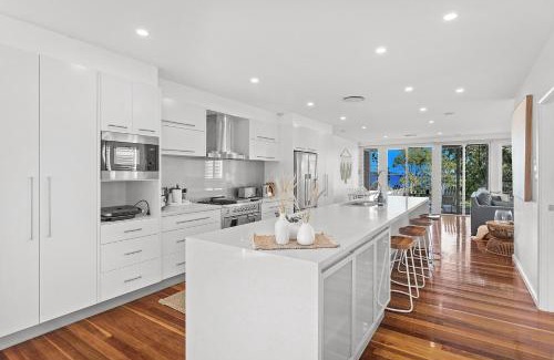 Soldiers Point House | Driftwood