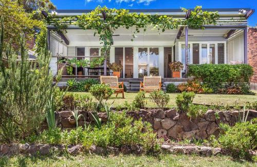 Soldiers Point House | Driftwood