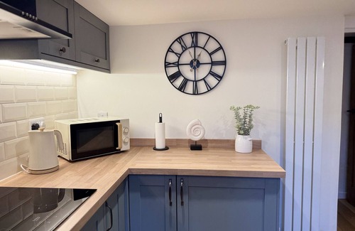 Cowes Ski Chalet | Driftwood House