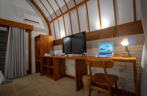 Selong Belanak Hotel | Driftwood Lombok