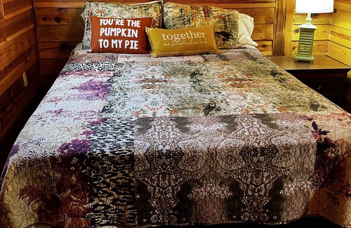 Bronston Cabin | Dripping Springs Cabin