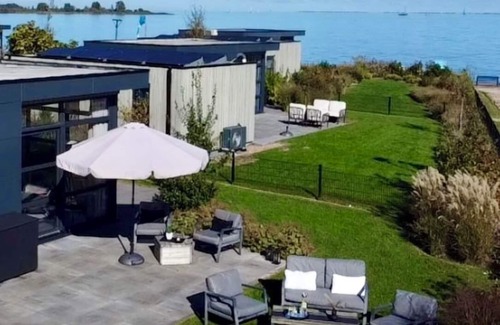 Enkhuizen House | Dritte Reihe - ab 2024 mit Zaun - Chalet Wolkesieben