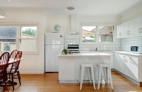 Dromana House | DROMANA BEACH COTTAGE