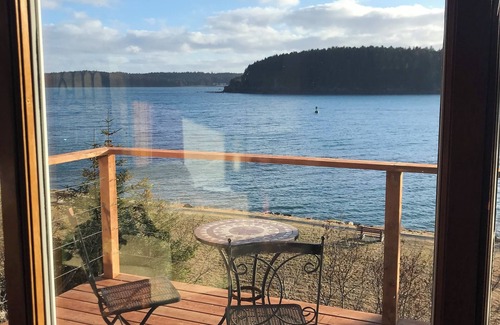 Kodiak House | Drop Anchor Inn Kodiak, uniquely furnished for the discerning guest.nnnn