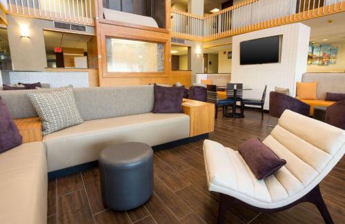 St. Johns Hotel | Drury Inn & Suites Austin North
