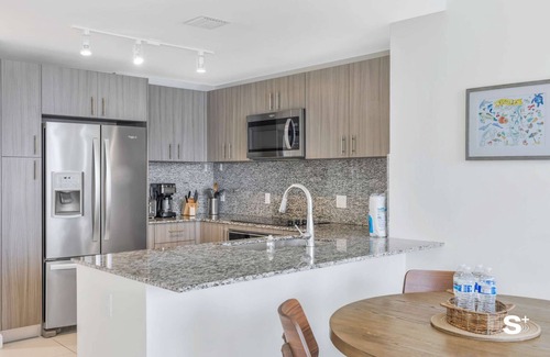 Doral Condo | DTW Doral 2BD Condo | Skyline Views & Free Parking