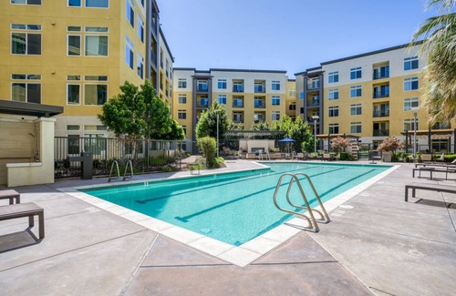 Dublin Apartment | Dublin 2BR w/Gym, Spa & Pool, near BART