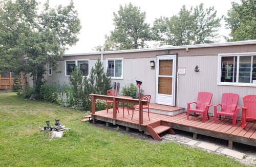 Babb House | Duck Lake private, fenced, waterfront home near Glacier National Park.