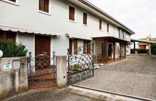 Mansue Bed & Breakfast | Due galli