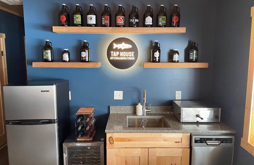 Saginaw House | Duluth Area Private Retreat