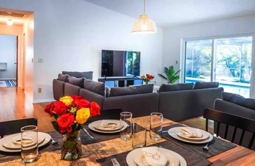 Barrington Hills Villa | Dunedin/Honeymoon family house