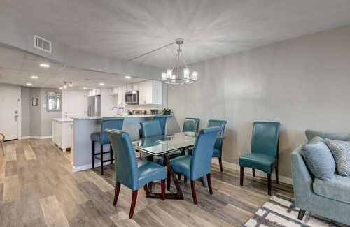 Port Aransas Condo | Dunes: 105 Beachfront Condo, 2 BR on the beach!
