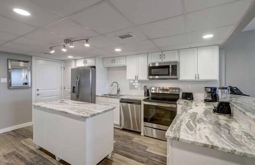 Port Aransas Condo | Dunes: 105 Beachfront Condo, 2 BR on the beach!