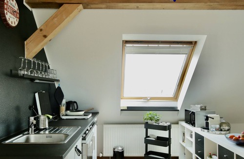 Linkenheim-Hochstetten Apartment | 📌Duo apartment for 9 people - near Karlsruhe & KIT Nord