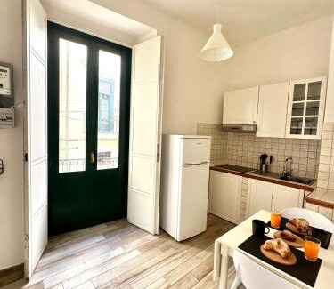 Historical Downtown Salerno Apartment | Duomo Boutique Apartment