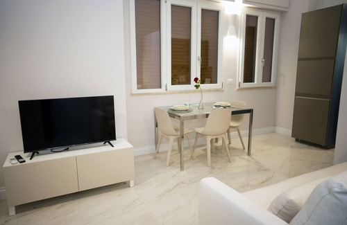 Reggio Calabria Apartment | Duomo Luxury Suite 2
