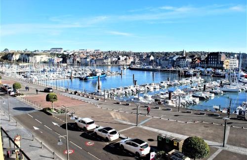 Dieppe Apartment | Duplex avec Vue sur le port de plaisance