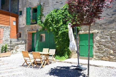 Meranges Apartment | Duplex Cal Josepo