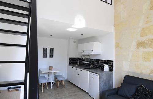 Bordeaux Sud Apartment | ★ DUPLEX ★ DESIGN ★ PARKING (optional) ★ SWEETHOMEBORDEAUX