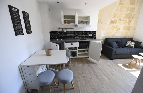 Bordeaux Sud Apartment | ★ DUPLEX ★ DESIGN ★ PARKING (optional) ★ SWEETHOMEBORDEAUX