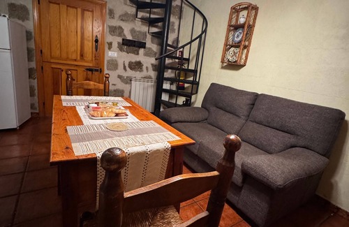 El Barraco House | Duplex in the middle of nature, ideal for couples.