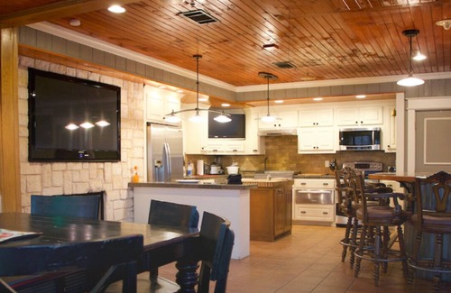 Denison Cabin | Duplex Style Cabin on Lake Texoma: Cabin 211