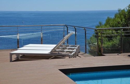 Tamariu Apartment | DUPLEX SUR MER WITH POOL/PENTHOUSE ON THE SEA WITH SWIMMING POOL - WIFI