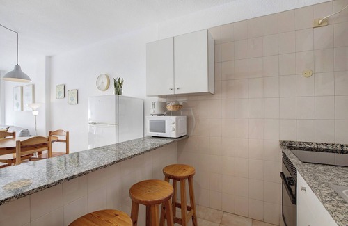 El Medano Apartment | Durazno Sur 103 Near Beach with Balcony & Wi-Fi