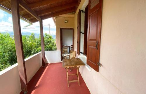 Alikianos Apartment | Dusk Apartments with Stunning Mountain View