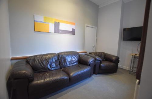 Sunderland House | Dwell Living Central 5 Bd, Sleeps 10