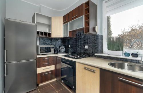Grunwald Apartment | Dwupoziomowy Apartament Żmigrodzka z Tarasem w Poznaniu by Noclegi Renters