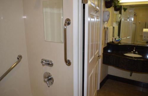 Redlands Hotel | Dynasty Suites Redlands