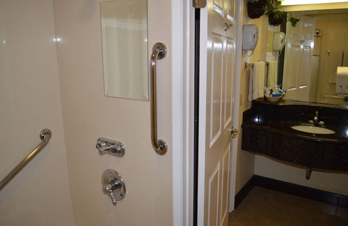 Redlands Hotel | Dynasty Suites Redlands