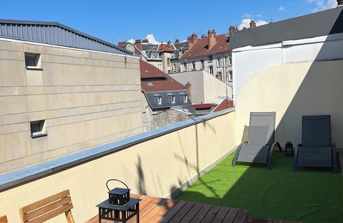 Quartier Hyper-Centre Apartment | #E0 | View on the Bastille 🚠 Alsace Lorraine | Terrace