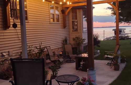 Winneconne House | EAA in 25 min's