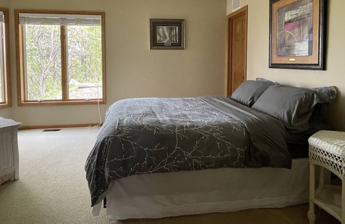 Annandale House | Eagle's Bluff - Annandale