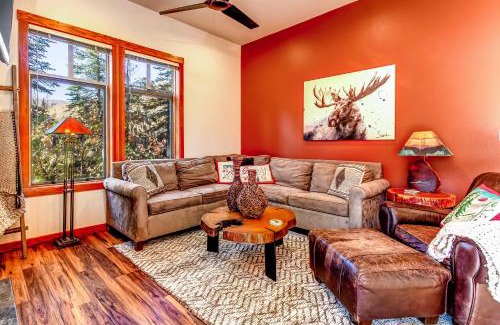 Salt Lake Mountain Resorts Apartment | Eagle Springs East 101: Red-wing Suite