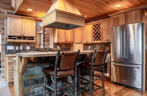 Lakeside House | Eagles Landing Lodge