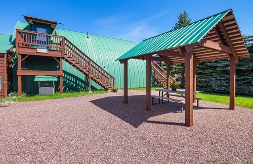 Coram Cabin | Eagles Nest Cabin! 6 miles to Glacier!