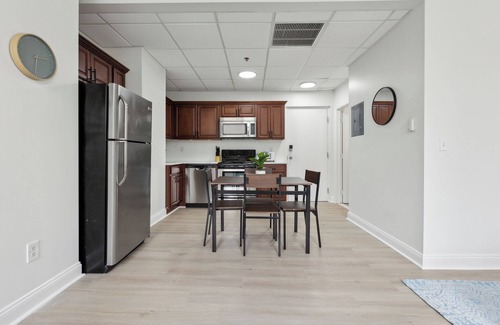 Central Business District Apartment | East 225 I Modern Studio in Downtown Rochester